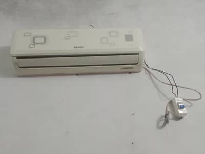 ORIENT 1.5 TON AC GASS STORE good condition