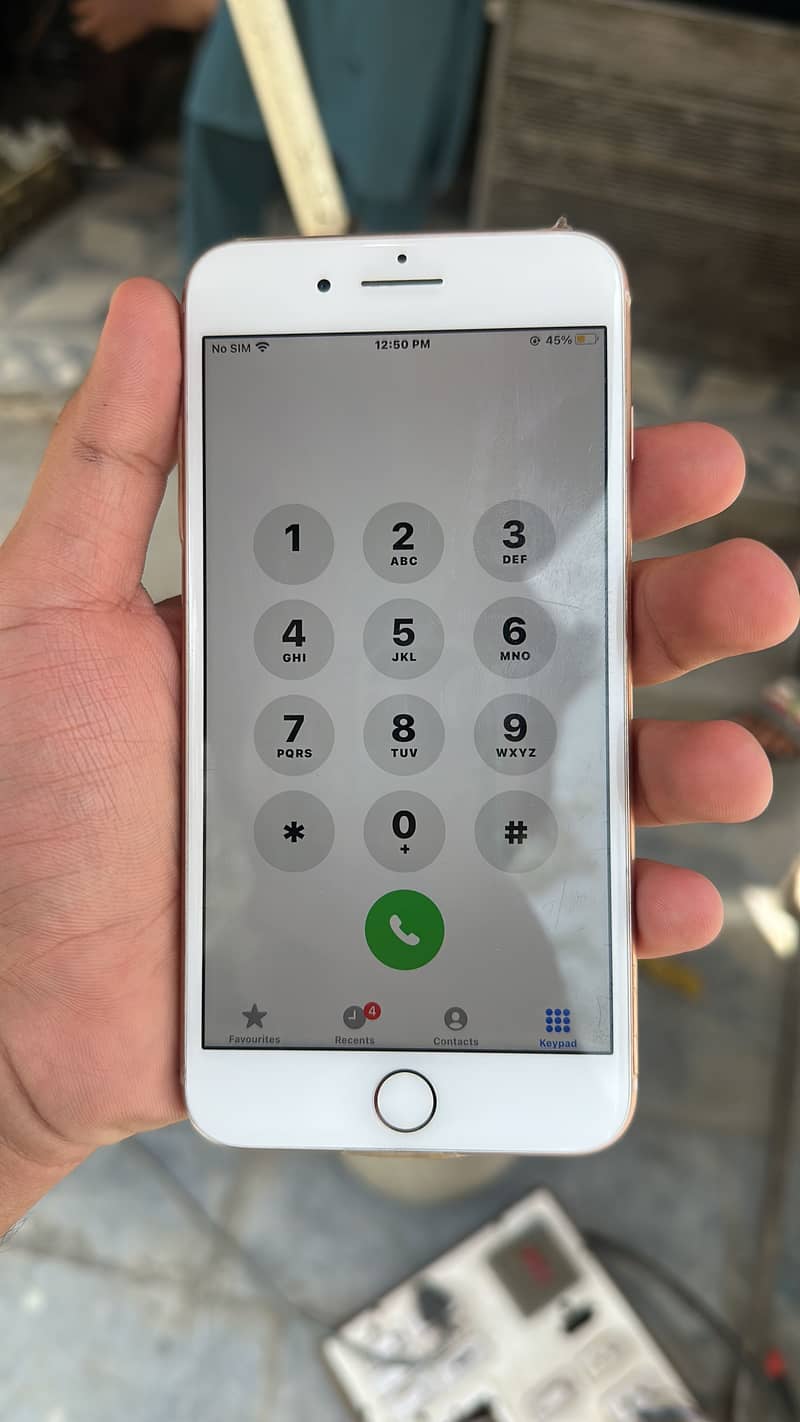 Apple iPhone 8 Plus 1