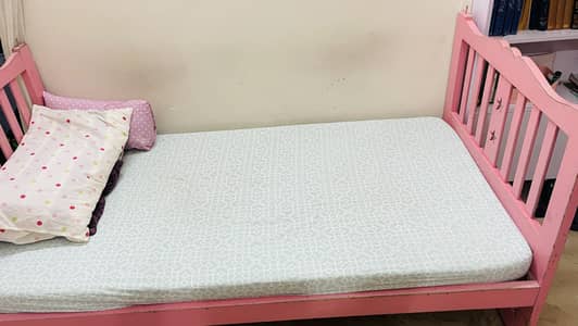 Bung beds with an extra sliding bed