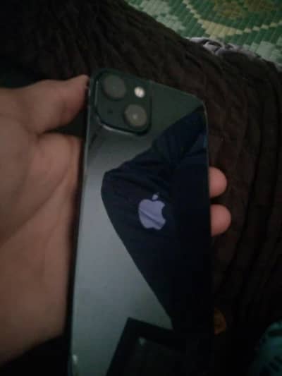 Apple iPhone 13