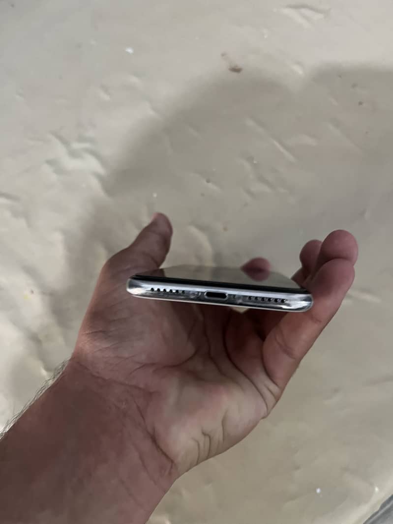 Apple iPhone X 2
