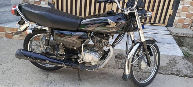 honda 125 For urgent sale All original condition
