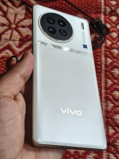 Vivo X90s
