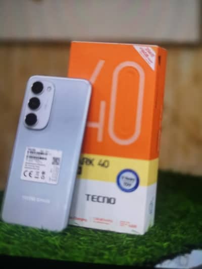 Tecno Spark 40 Pro plus with warranty and complete original accessorie