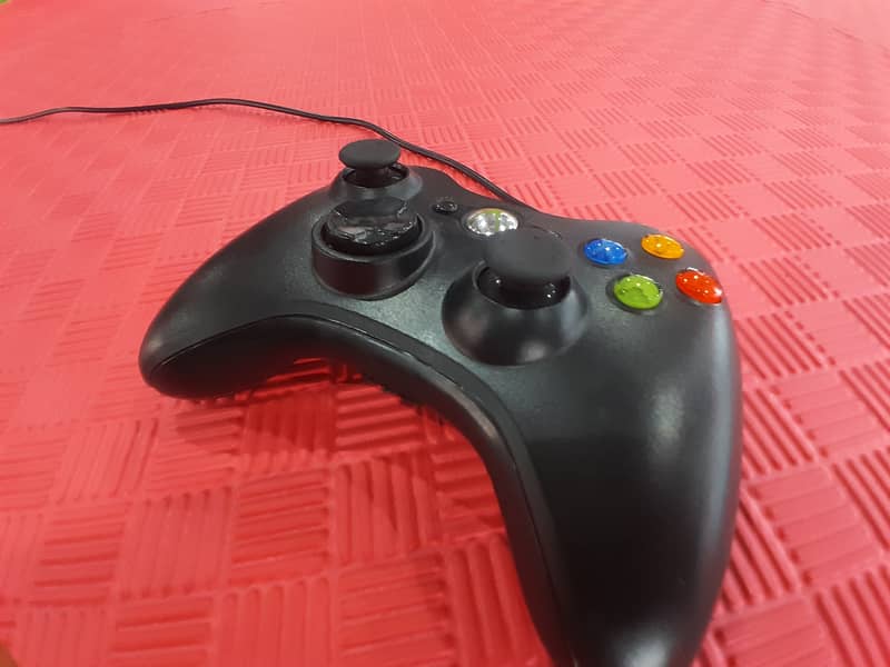 Xbox 360 controller 1