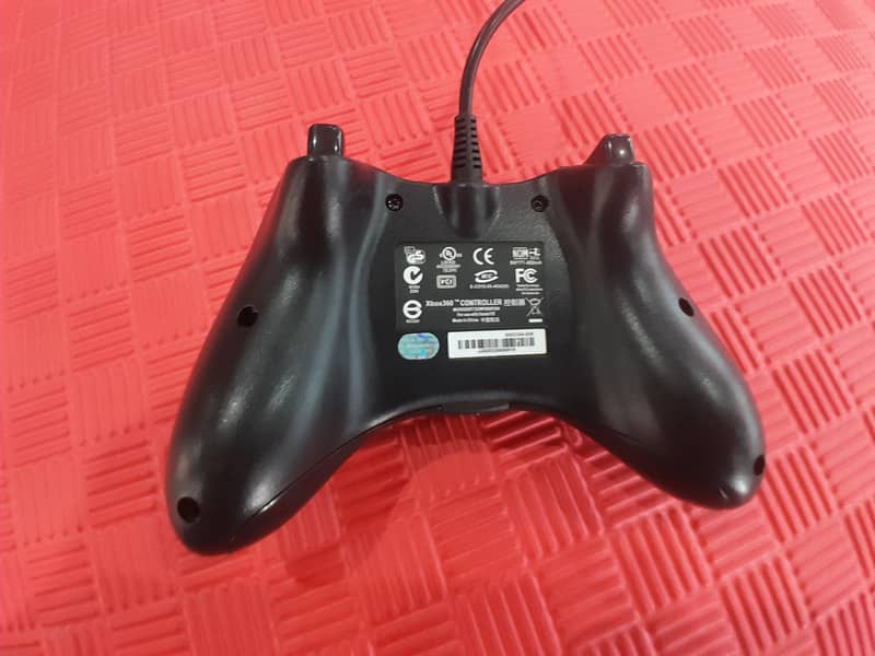 Xbox 360 controller 3