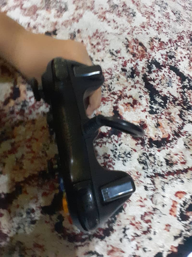 Xbox 360 controller 4
