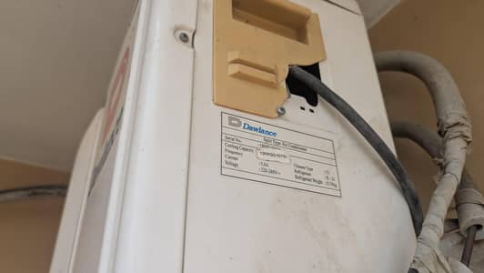 1 ton dawlance ac for sell