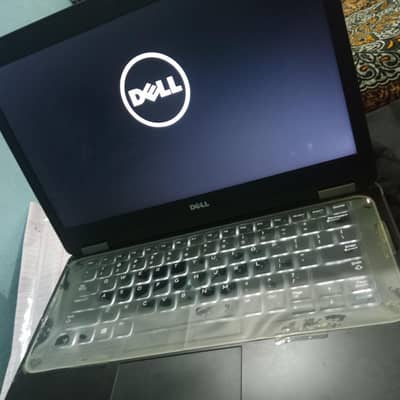 Dell latitude E5470 l core i5 6th Gen l 8 GB Ram l good condition