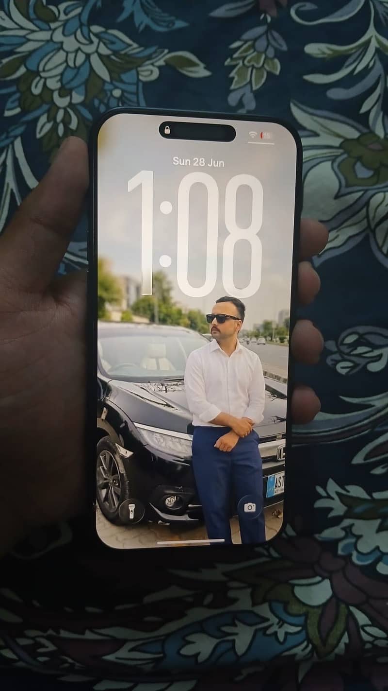 Apple iPhone 17 Pro Max. 2