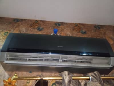 gree inverter a. c 1 ton