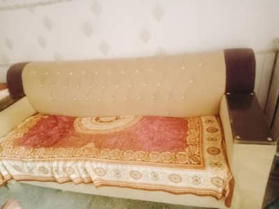 sofa for sell
