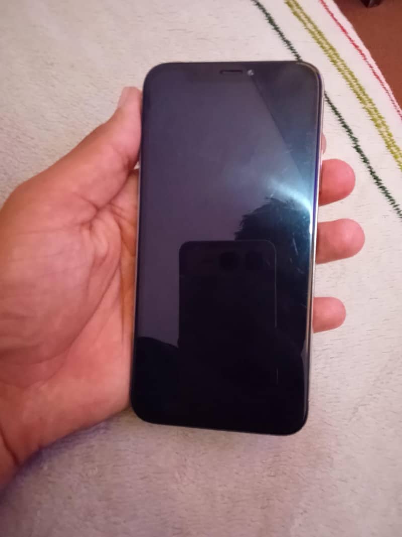 Apple iPhone X 3