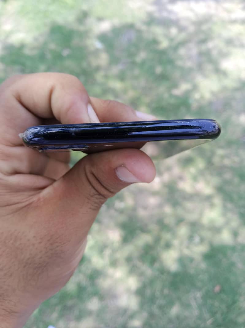 Apple iPhone 7 Plus 2