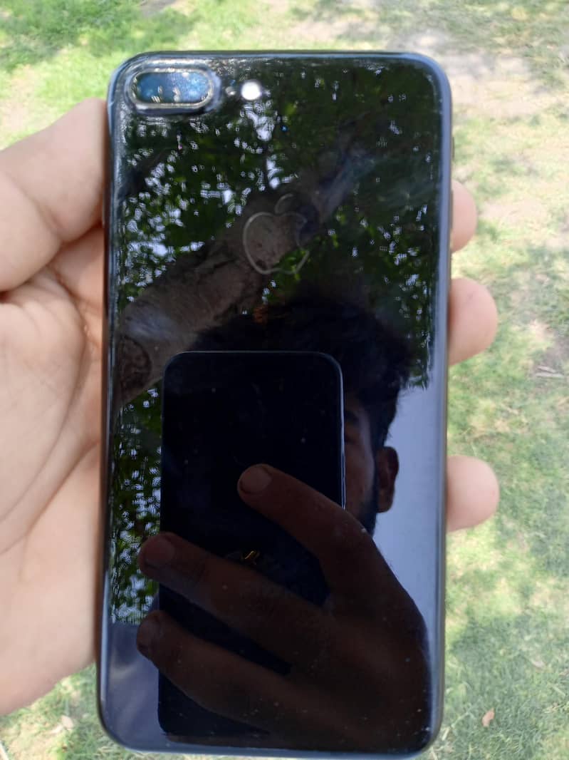 Apple iPhone 7 Plus 3