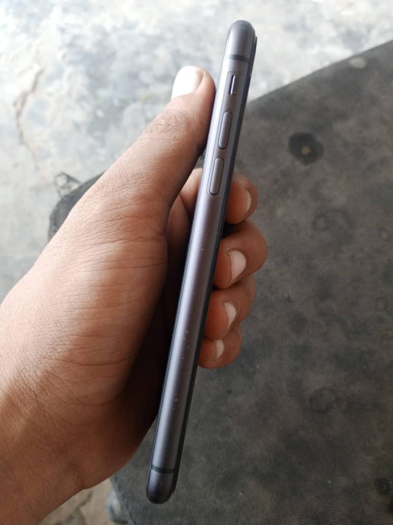 Apple iPhone 11 1