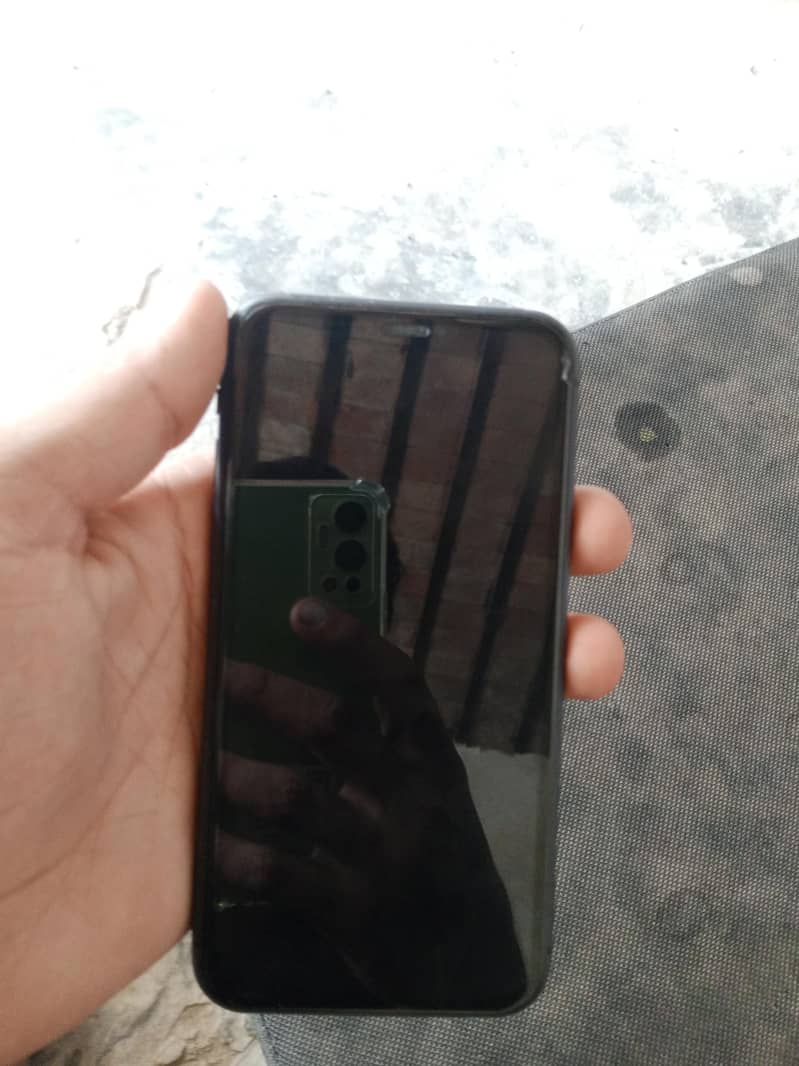 Apple iPhone 11 2