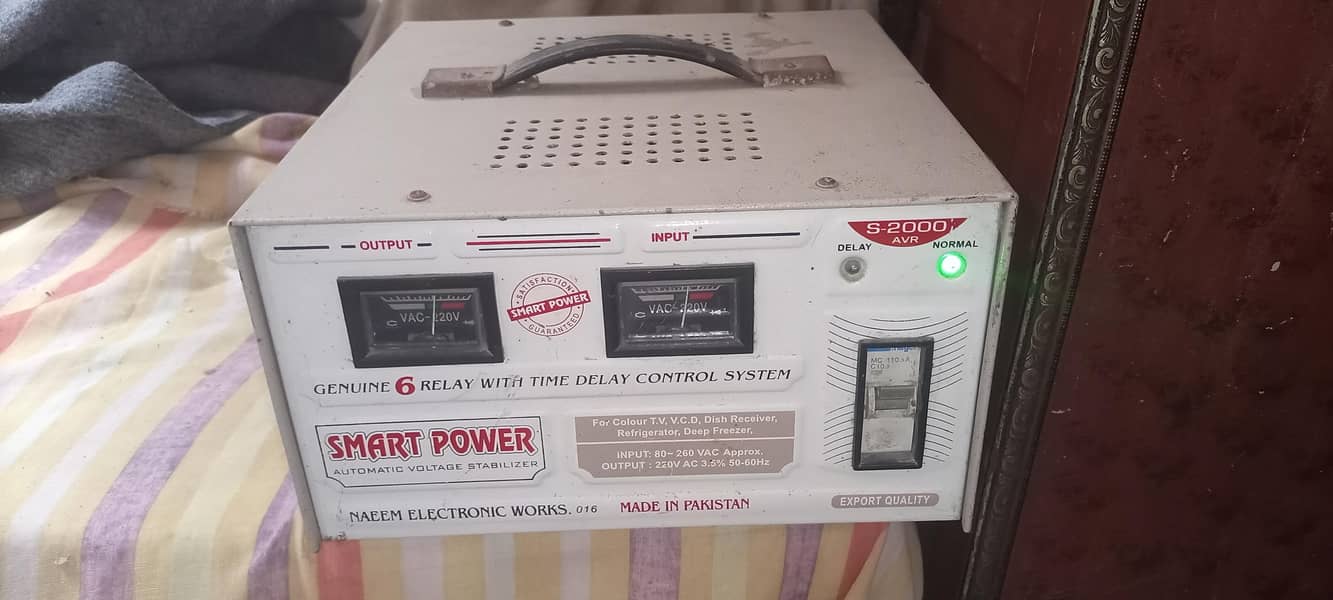 STABILIZER 2000 WATT 1