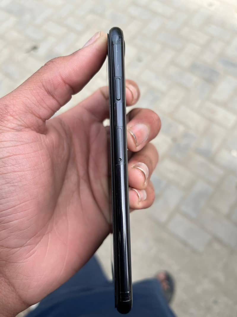 Apple iPhone SE 3