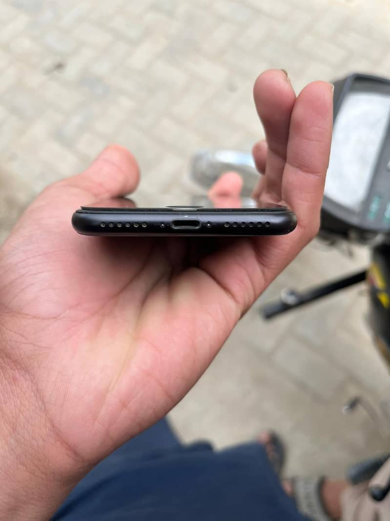 Apple iPhone SE 5
