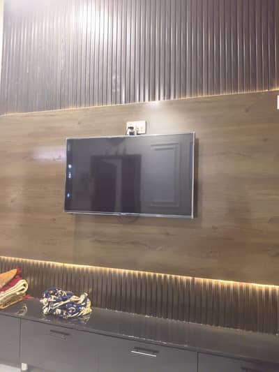 Hisense 43 inches smart tv