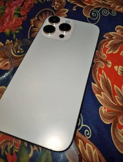 Apple iPhone 16 Pro Max