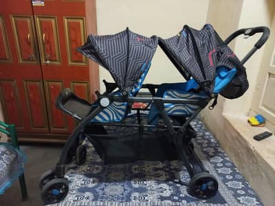Twin Baby Stroller / Pram / Walker