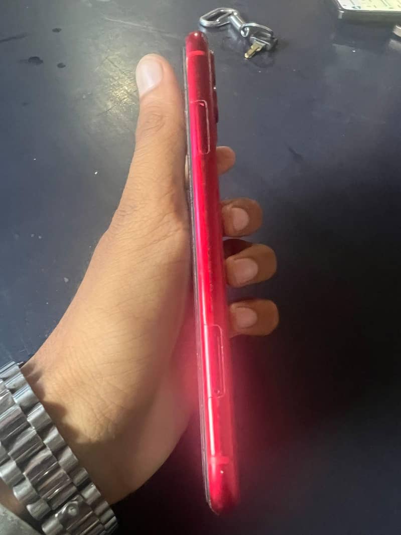 Apple iPhone 11 3