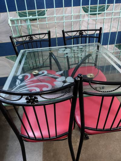 dinning table