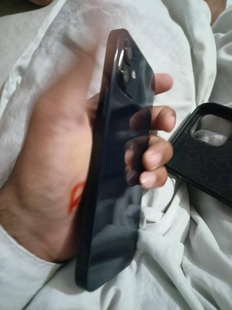 Apple iPhone 12 5