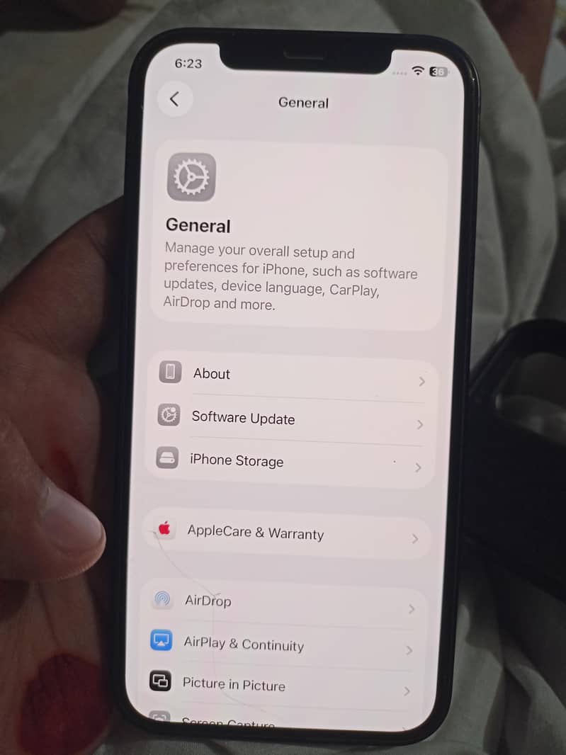 Apple iPhone 12 6