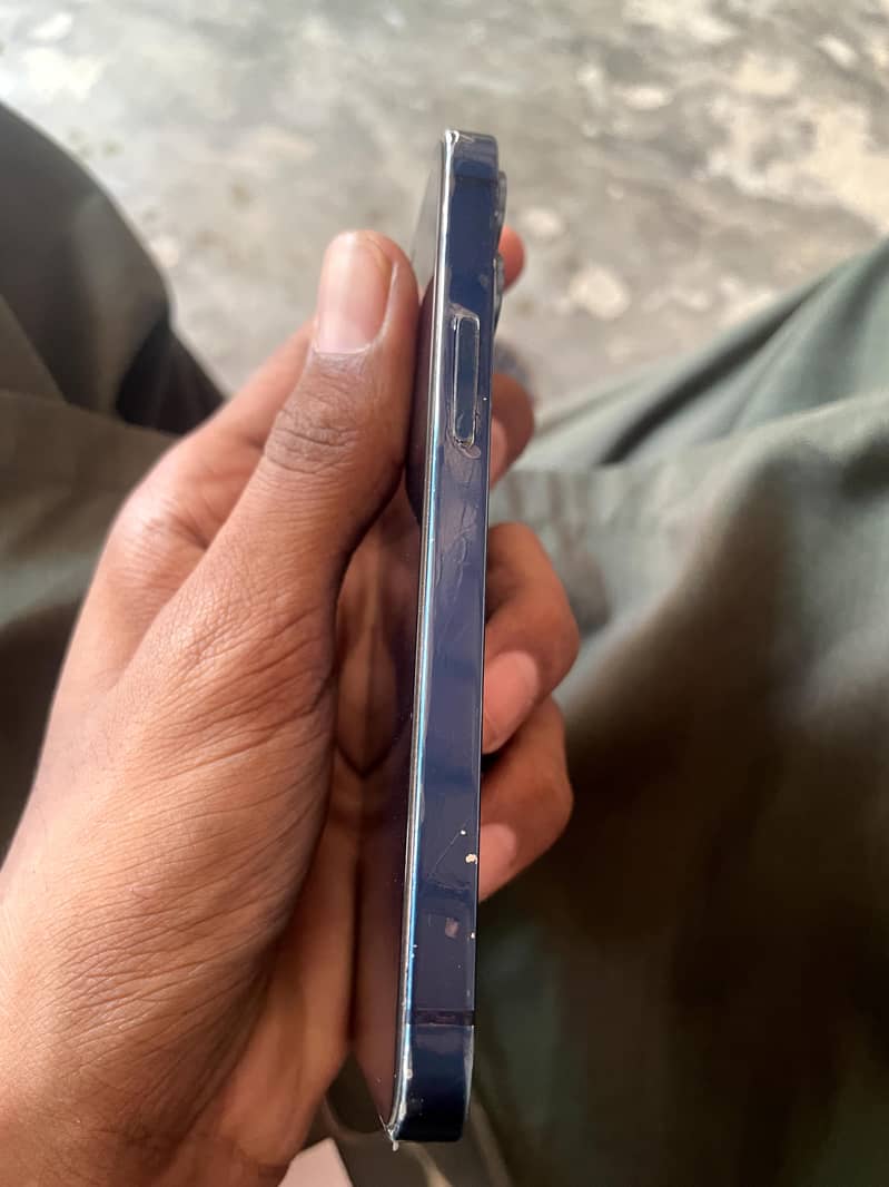 iPhone 12 mini 6