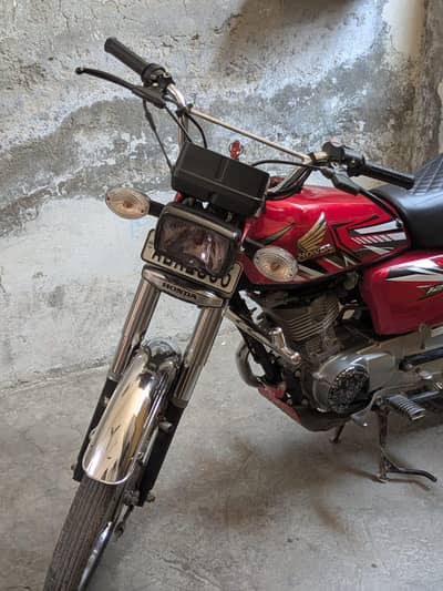 Honda 125 modified bike