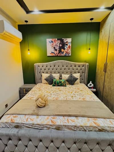 Daily basis and weekly basis one bedroom fully furnished luxury apartments available for rent Gulberg greens Islamabad