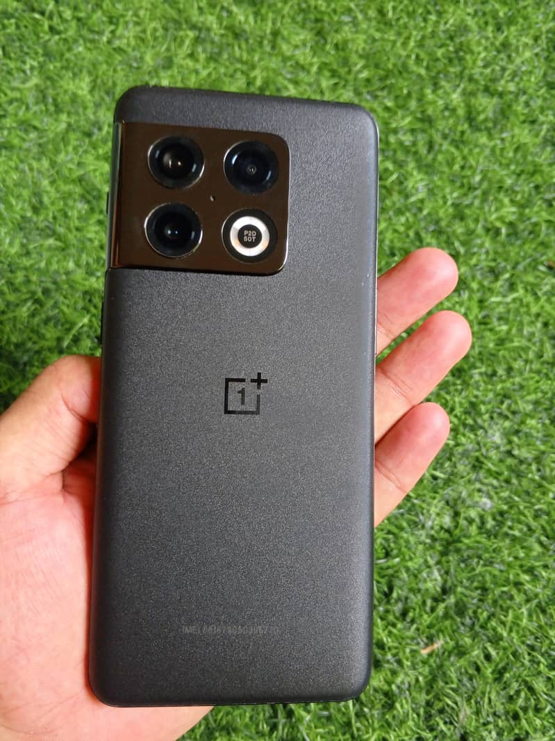 One Plus 10 Pro 5
