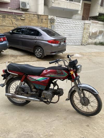 Honda 70 2017 Karachi Number 1st owner