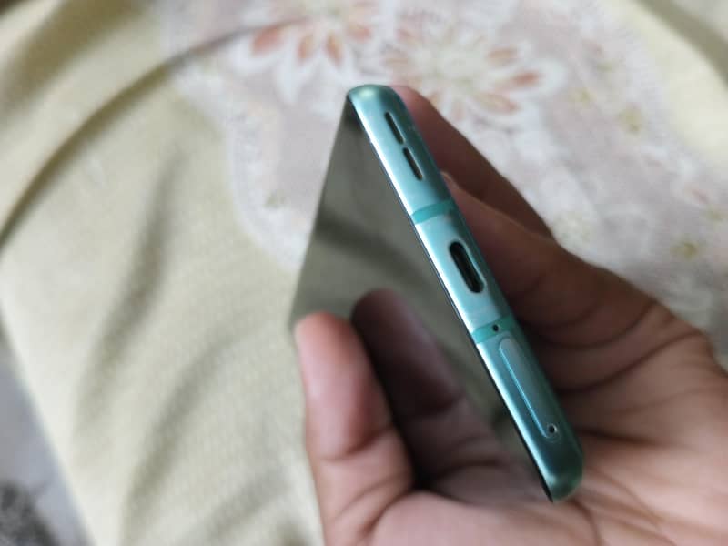 One Plus 8 5