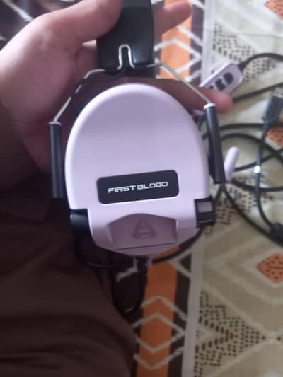 A JAZZ H10 HEADSET FOR GAMING PC