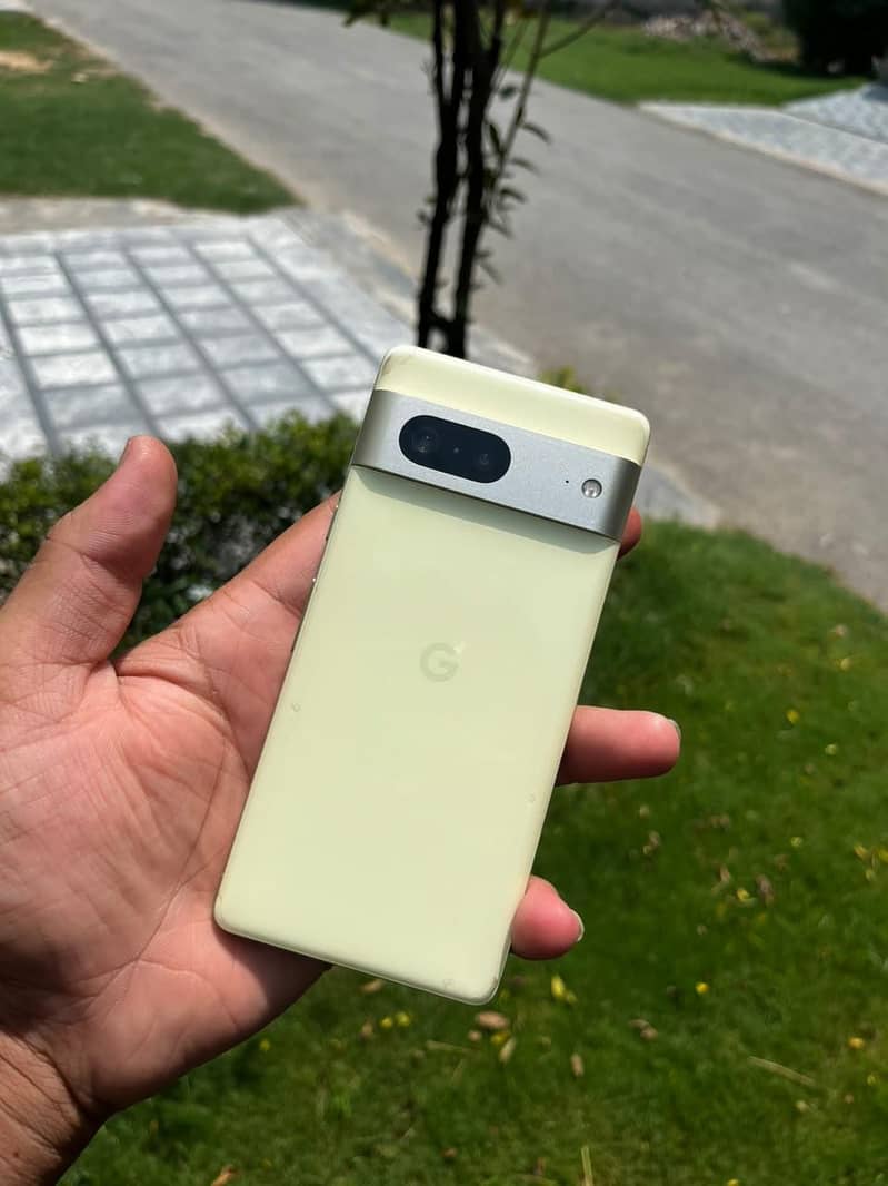 Google Pixel 7 2