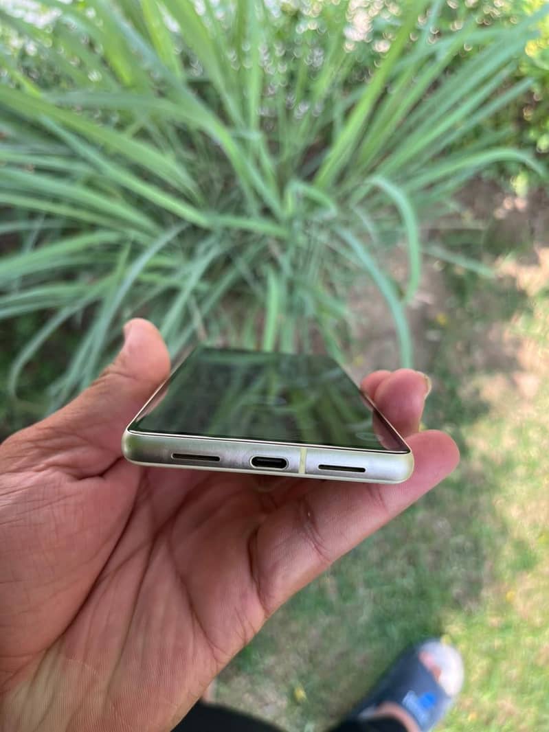 Google Pixel 7 5