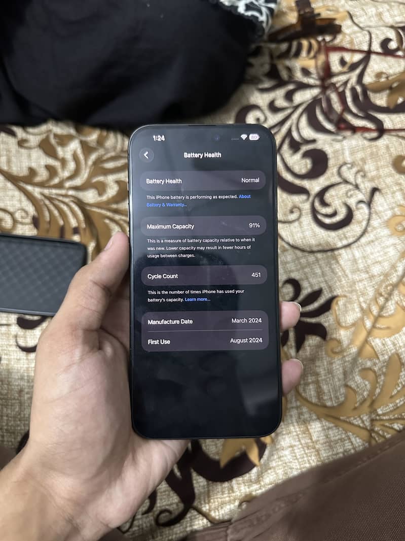 Apple iPhone 15 Pro Max 4