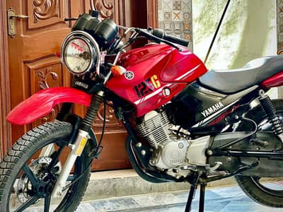 YBR 125 G