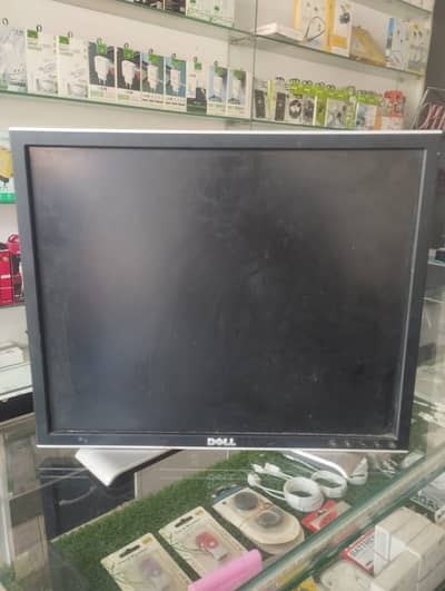 DELL 19" LCD MONITOR,  LINES HAI    03125504702