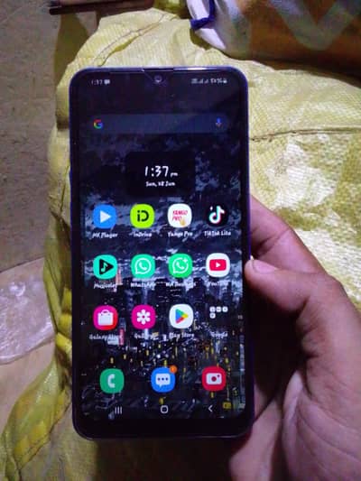 Sumsung galaxy A10s 2gb 32gb with box only contact 03244063749