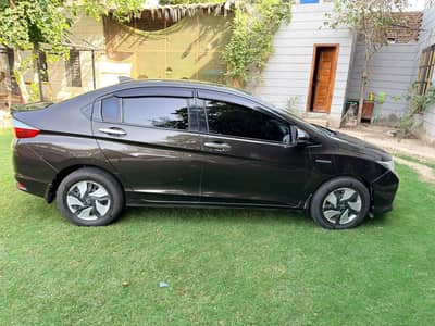 Honda Grace Hybrid 2015 Reg 2018