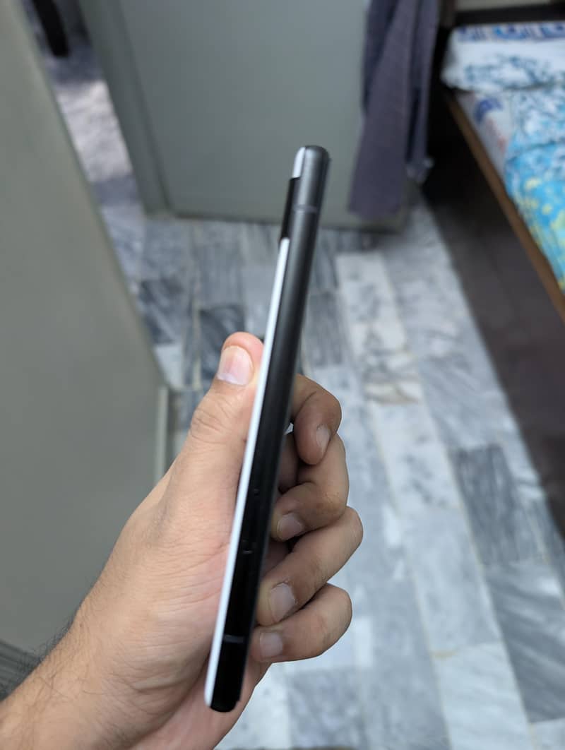 Google Pixel 6a 1