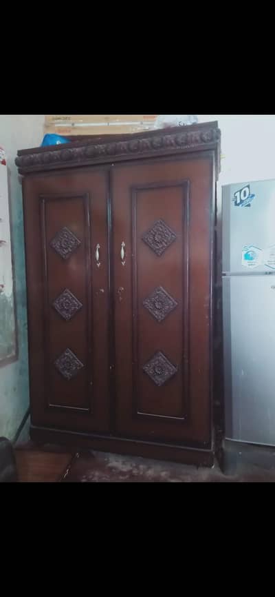wooden Aalmari for  sale  slightly use 9/10 in reasonable  price