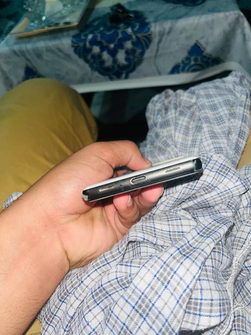 Google Pixel 6a 3
