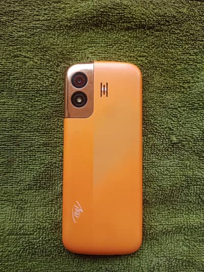 Itel Mobile Brand New Condition phone Only 3 months Use All ok phone