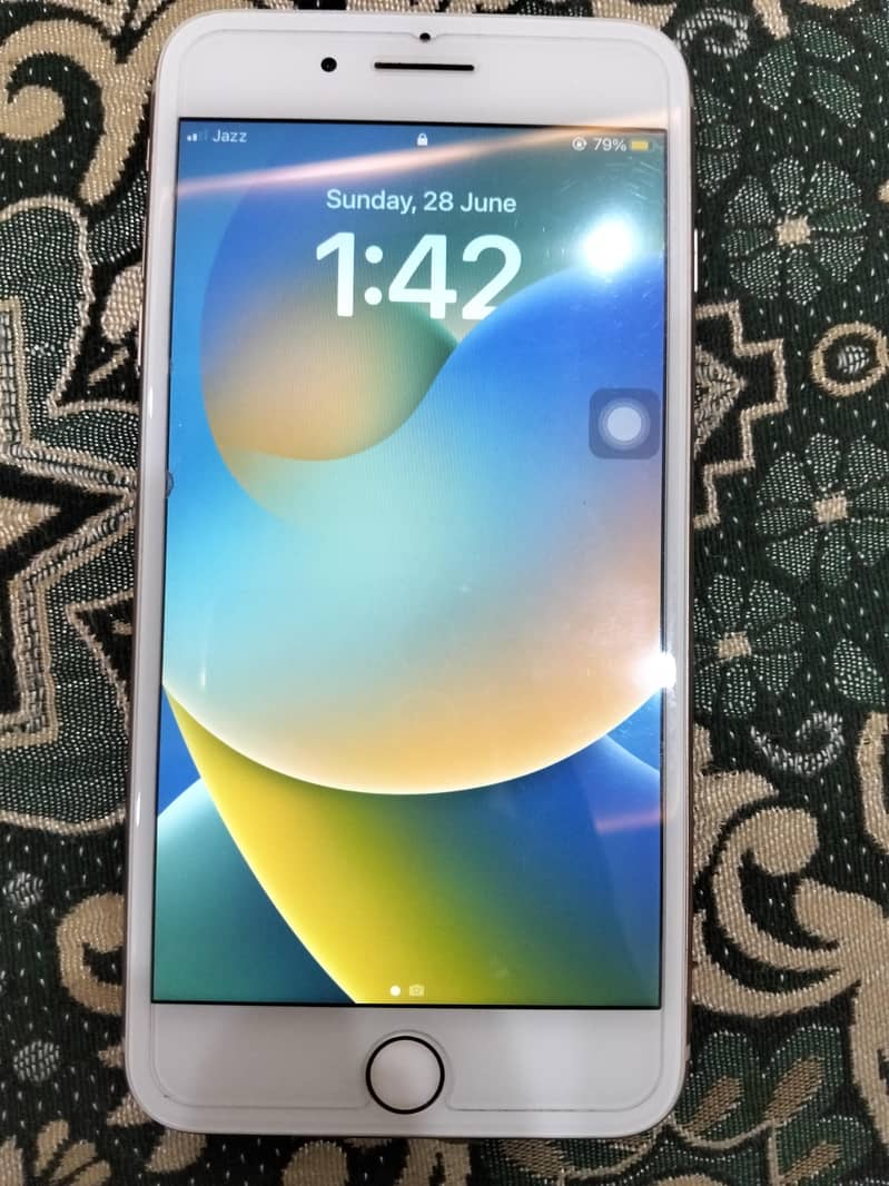 Apple iPhone 8 Plus 2